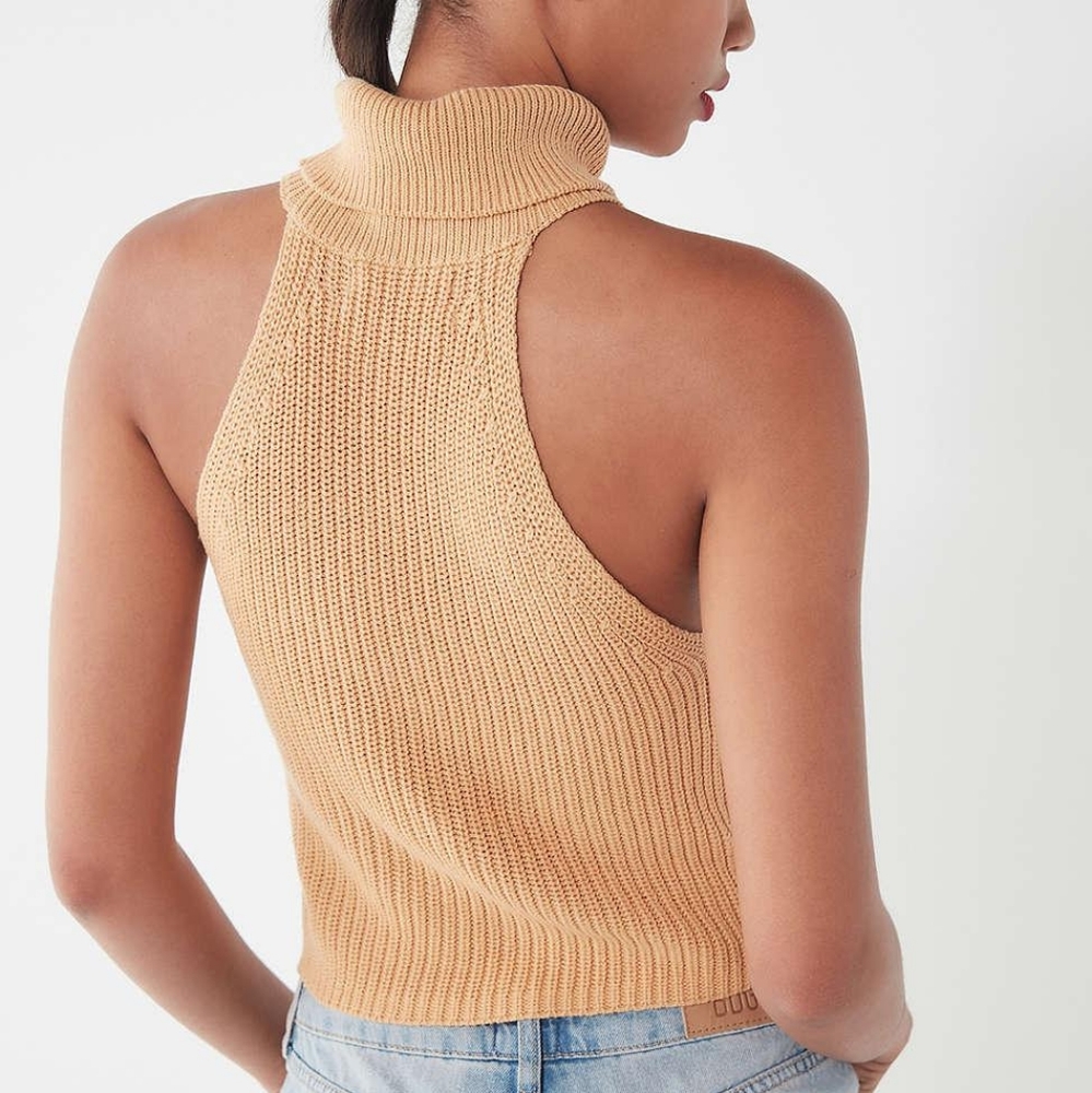 Urban Outfitters sleeveless turtleneck - Picture 2 of 6
